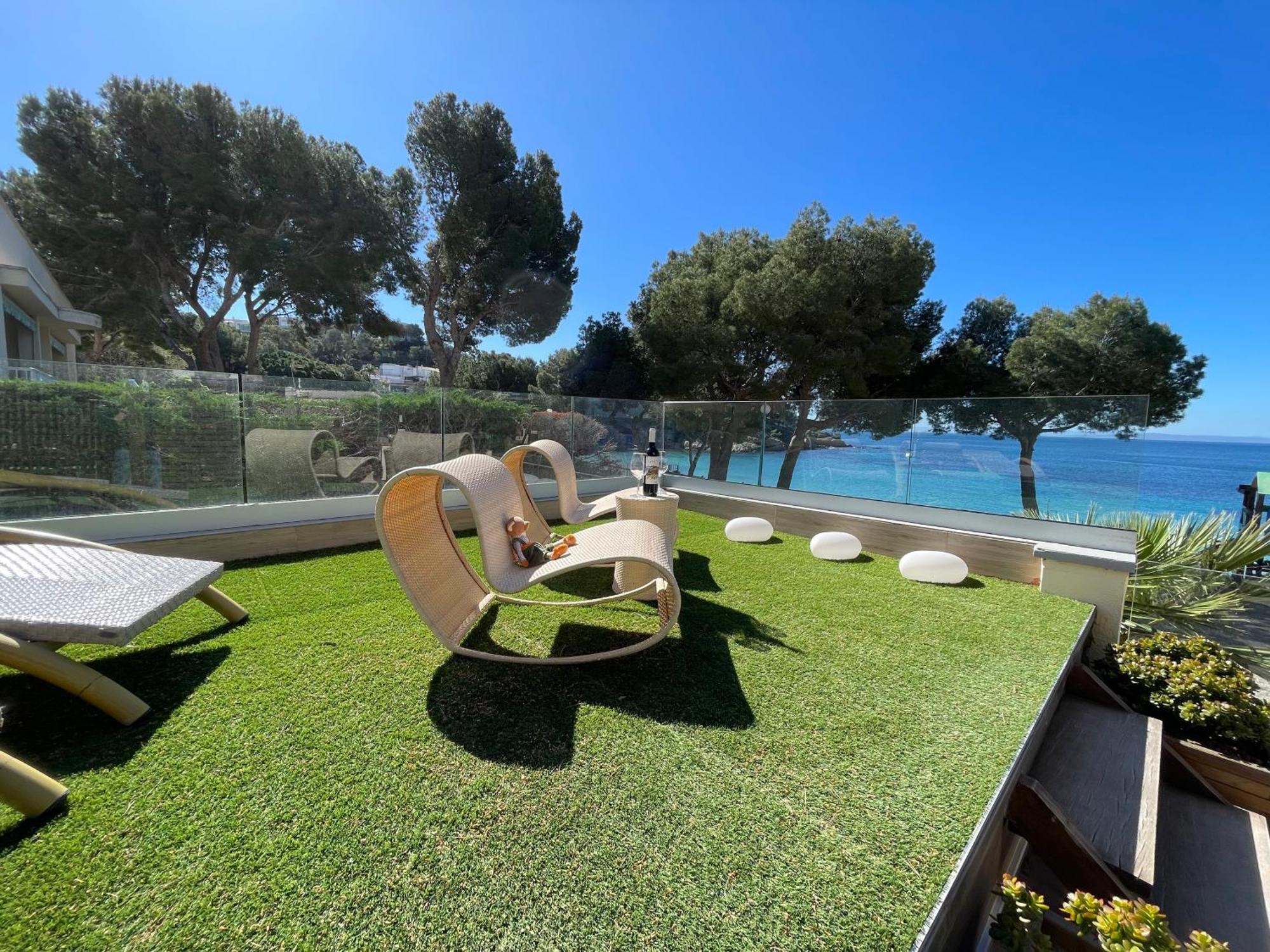 New Madrague Sun Apartment Roses Bagian luar foto