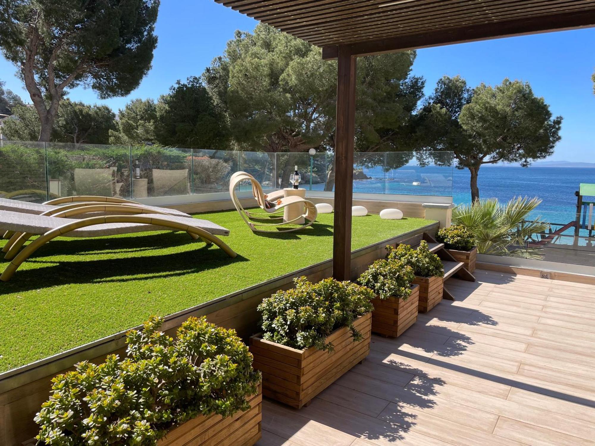 New Madrague Sun Apartment Roses Bagian luar foto
