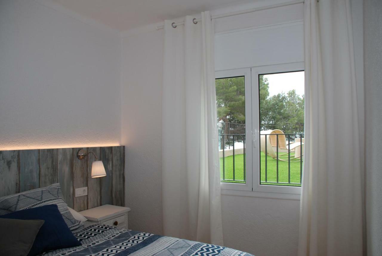 New Madrague Sun Apartment Roses Bagian luar foto