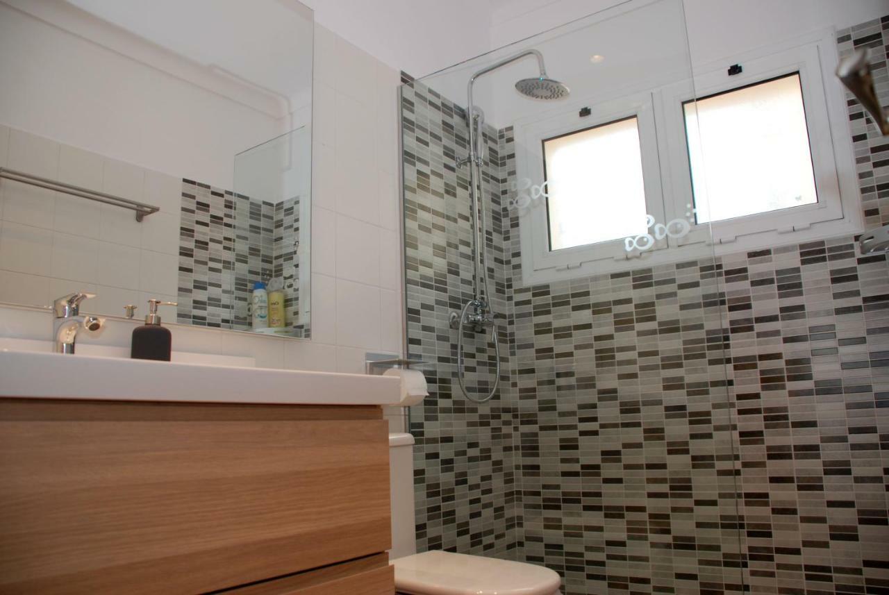 New Madrague Sun Apartment Roses Bagian luar foto
