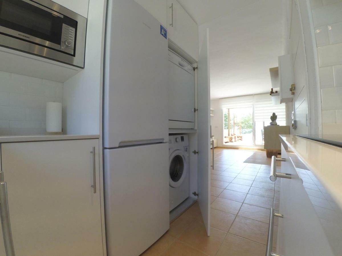 New Madrague Sun Apartment Roses Bagian luar foto
