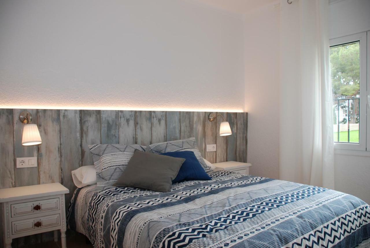 New Madrague Sun Apartment Roses Bagian luar foto