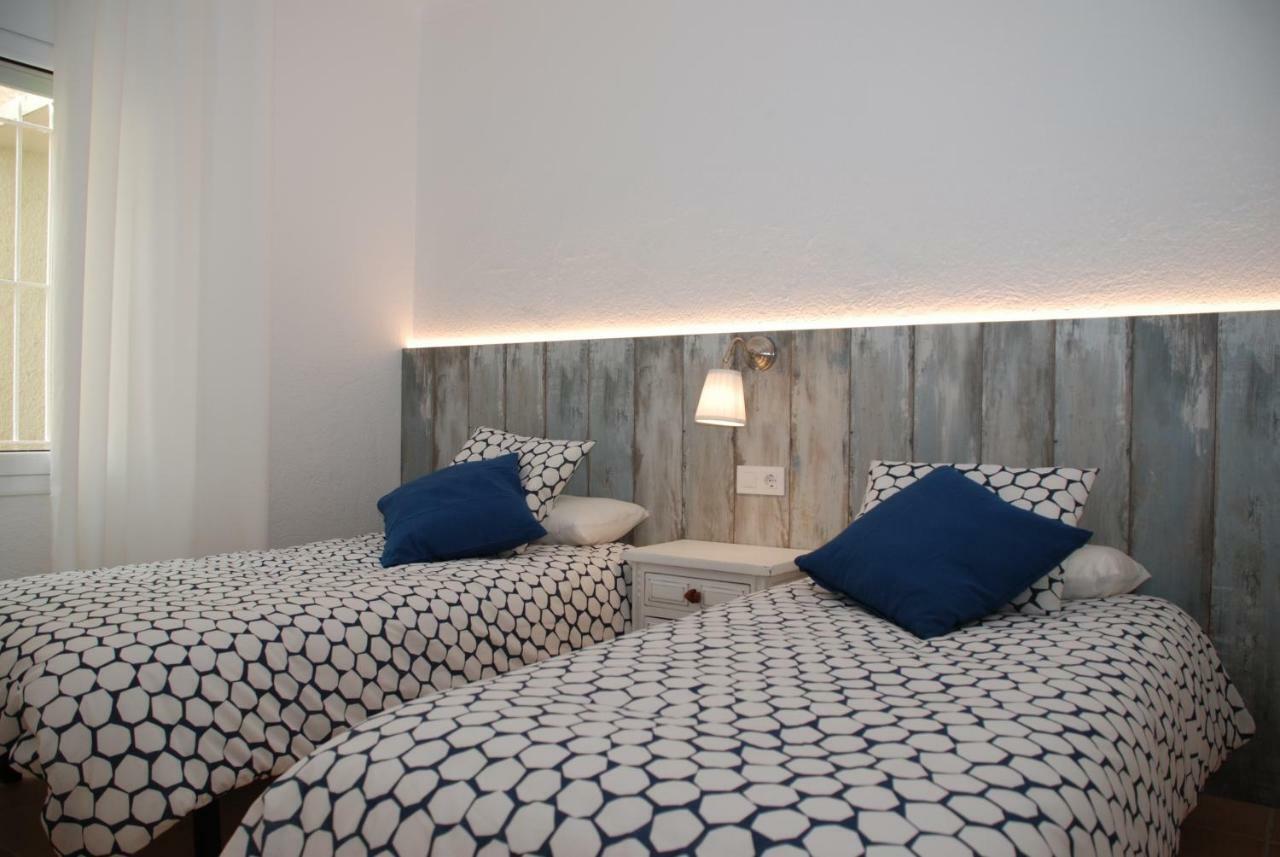 New Madrague Sun Apartment Roses Bagian luar foto