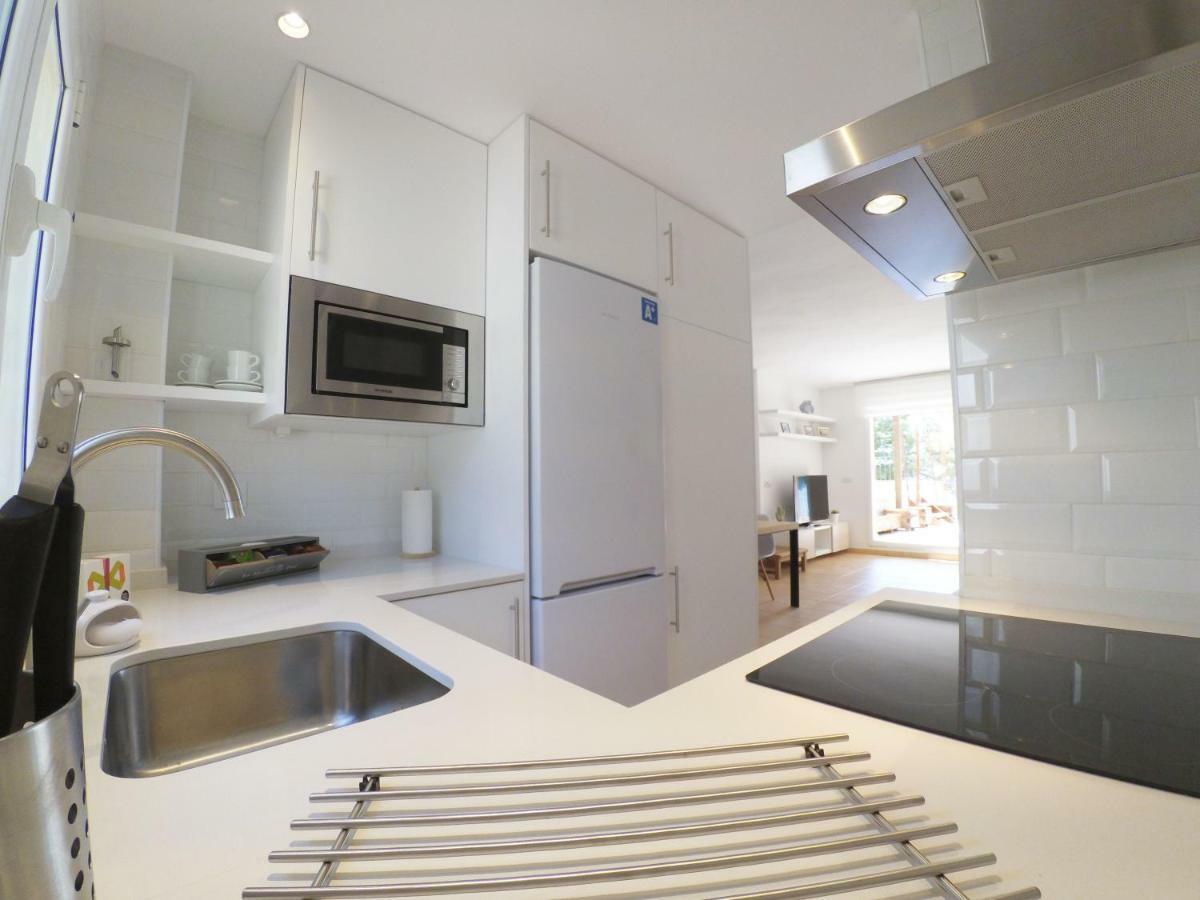 New Madrague Sun Apartment Roses Bagian luar foto
