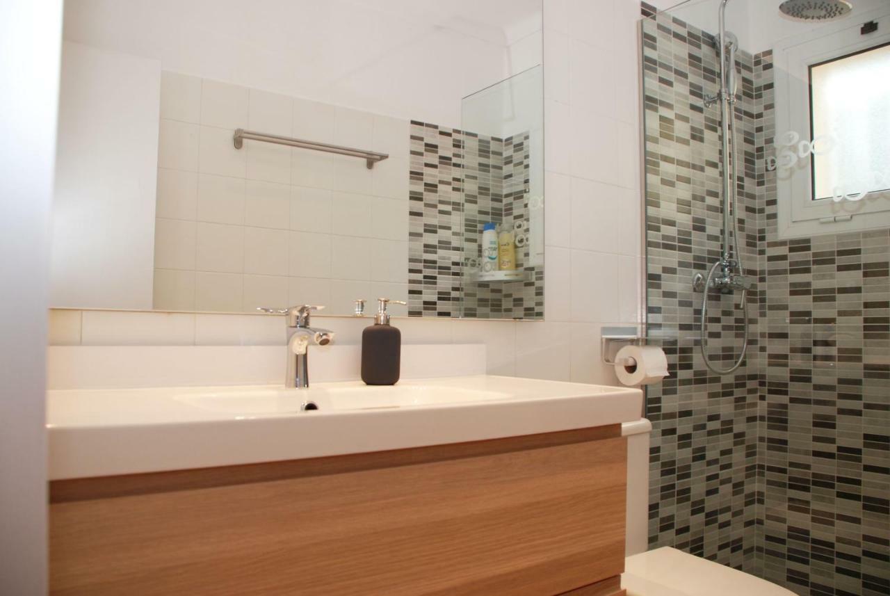 New Madrague Sun Apartment Roses Bagian luar foto