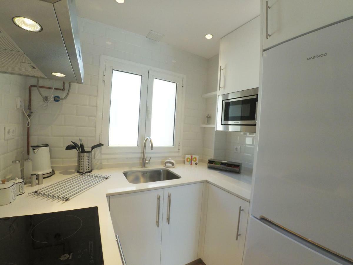 New Madrague Sun Apartment Roses Bagian luar foto